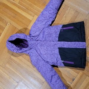 Girls winter ski jacket size 7, designed in Canada,  like new